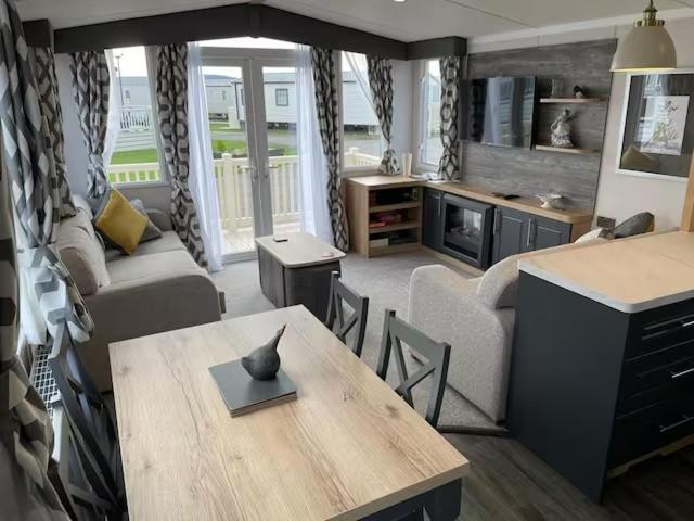 Luxury Whitstable Caravan Seasalter Екстер'єр фото